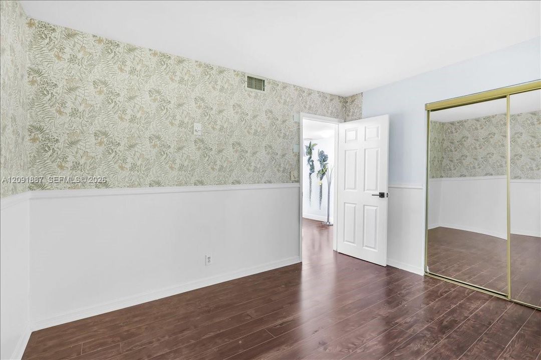 На продажу: $399,000 (4 спален, 2 ванн, 1620 Квадратных фут)