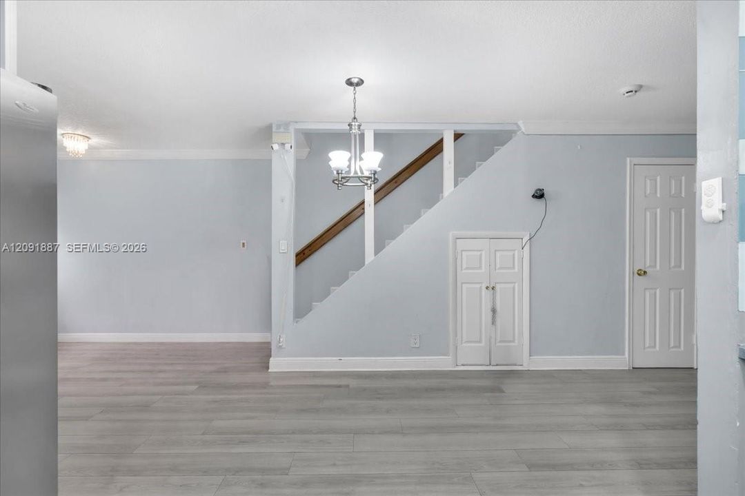 На продажу: $399,000 (4 спален, 2 ванн, 1620 Квадратных фут)