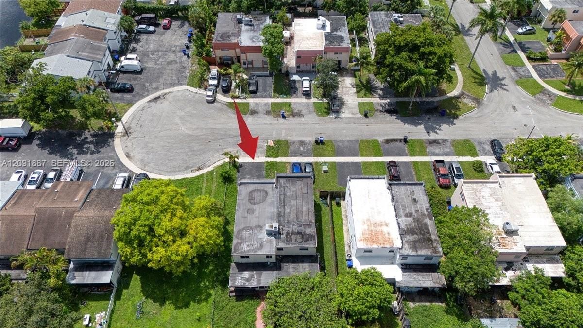 На продажу: $399,000 (4 спален, 2 ванн, 1620 Квадратных фут)