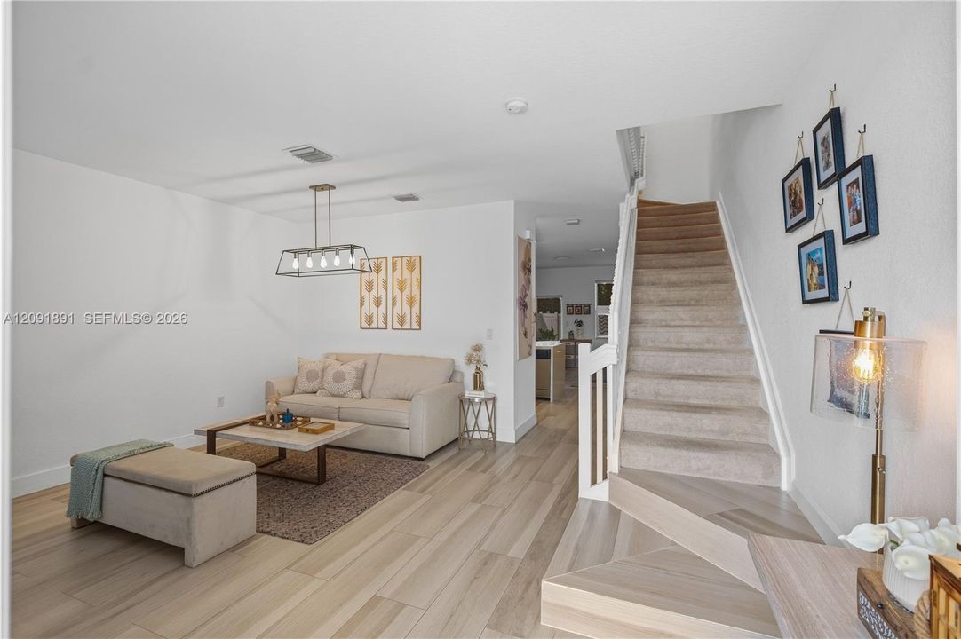 For Sale: $399,000 (3 beds, 2 baths, 1540 Square Feet)