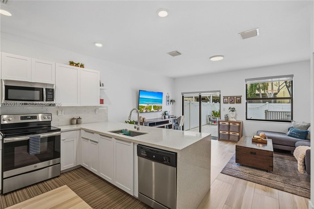 For Sale: $399,000 (3 beds, 2 baths, 1540 Square Feet)