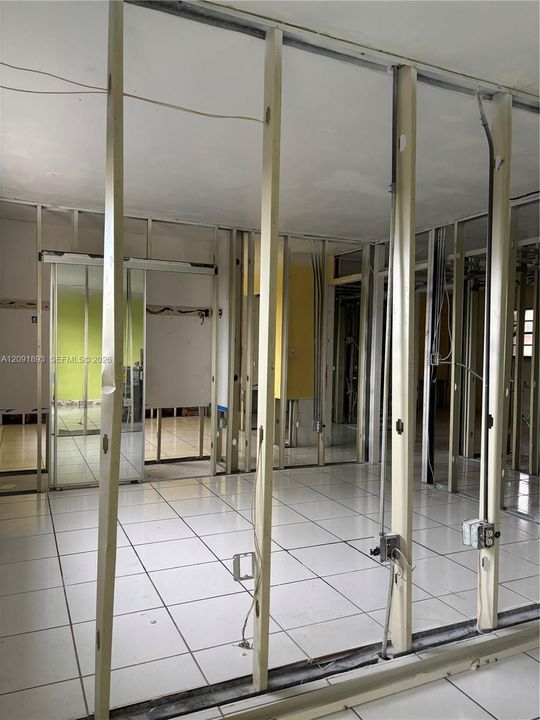На продажу: $215,000 (3 спален, 2 ванн, 1145 Квадратных фут)