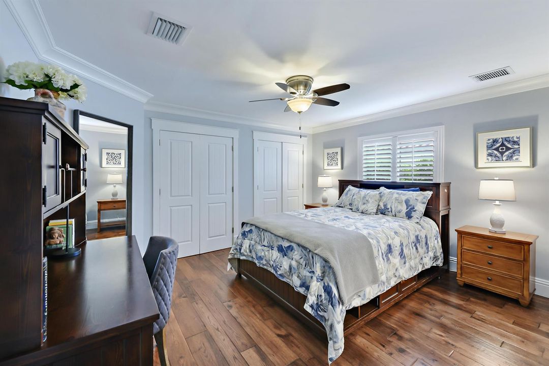 Bedroom 2 Queen