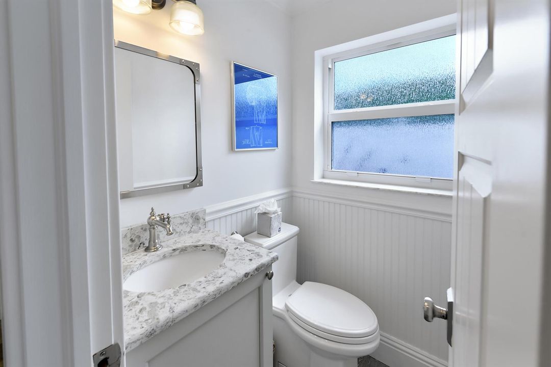 Kitchen 1/2 Bath