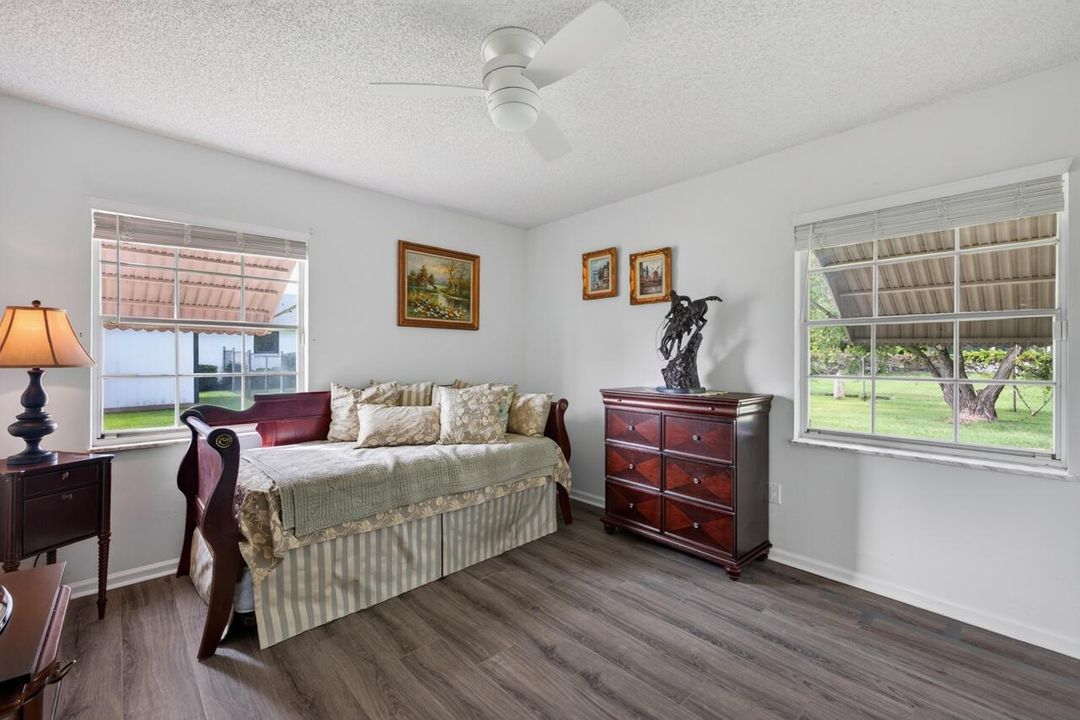 2156 SE Harlow St-020