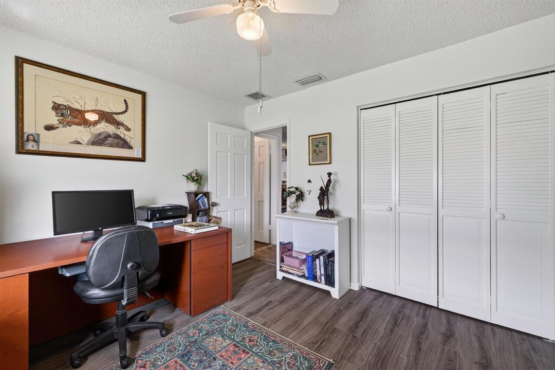 2156 SE Harlow St-018