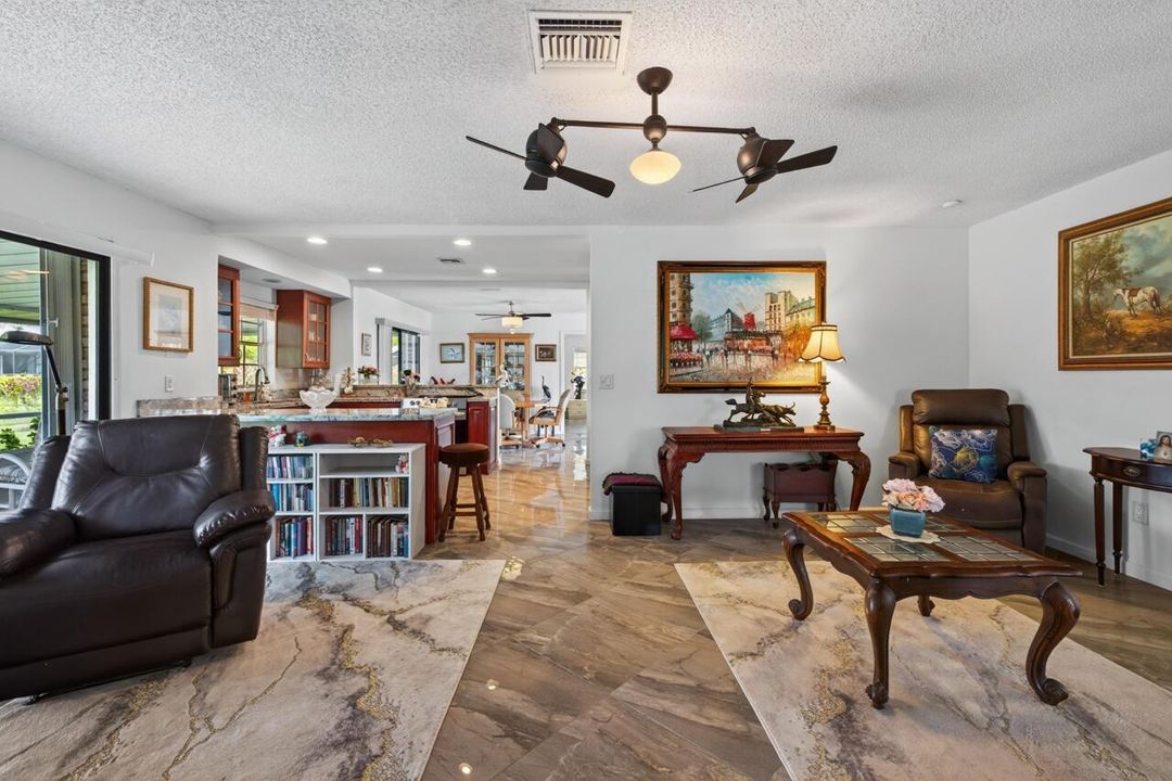 2156 SE Harlow St-022