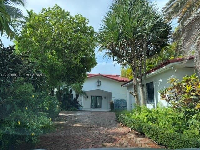 En Venta: $8,900,000 (5 camas, 4 baños, 3291 Pies cuadrados)