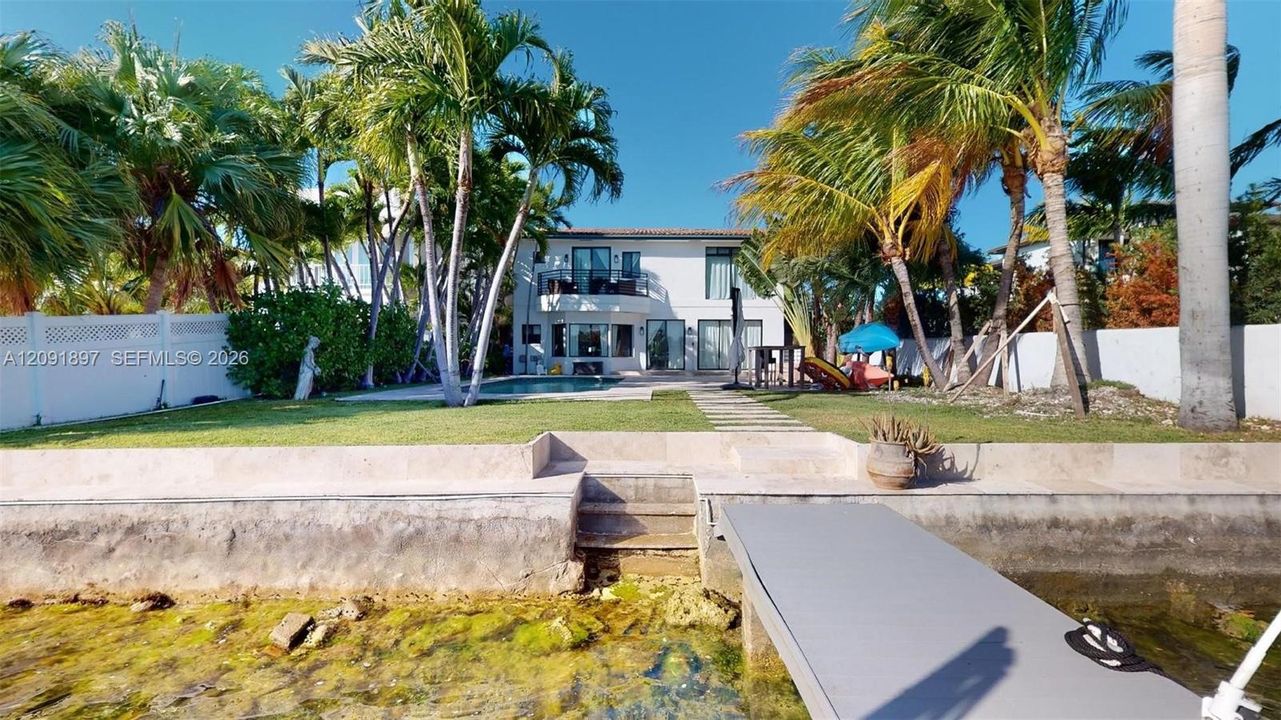 En Venta: $8,900,000 (5 camas, 4 baños, 3291 Pies cuadrados)