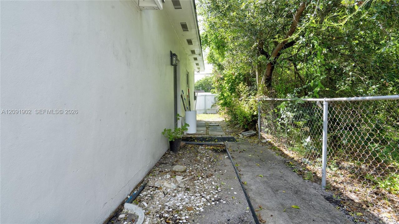 En Venta: $469,900 (4 camas, 2 baños, 1460 Pies cuadrados)