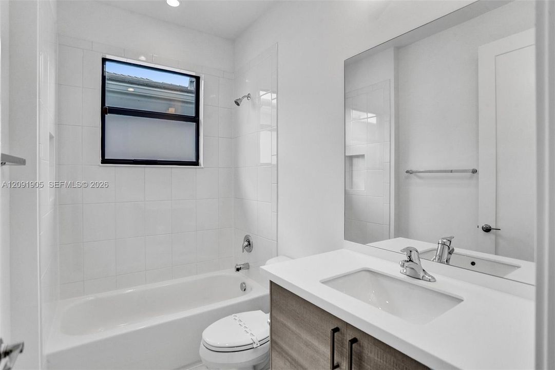 For Rent: $15,000 (5 beds, 7 baths, 4568 Square Feet)