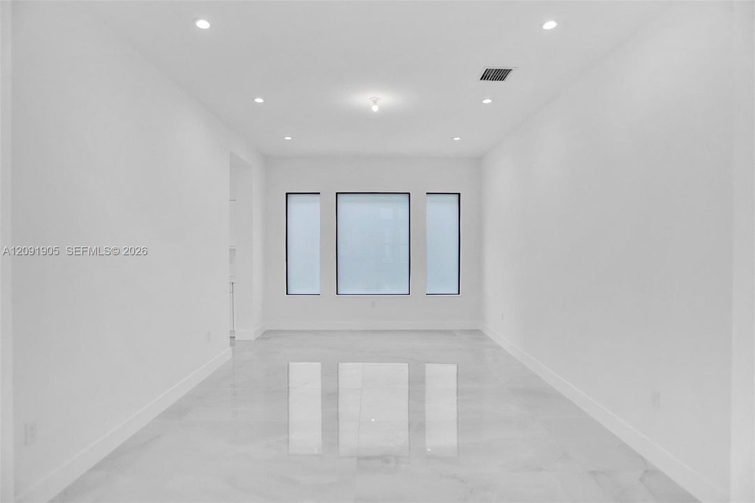 For Rent: $15,000 (5 beds, 7 baths, 4568 Square Feet)