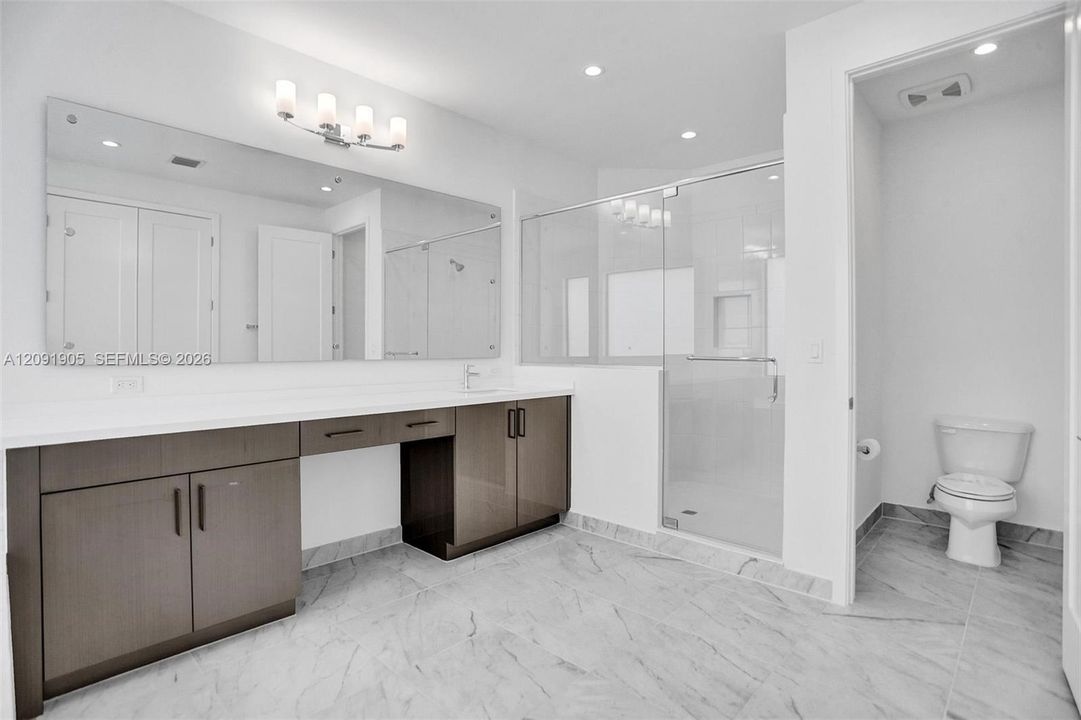 For Rent: $15,000 (5 beds, 7 baths, 4568 Square Feet)