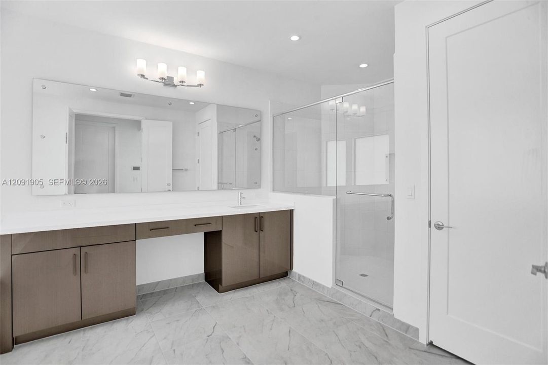For Rent: $15,000 (5 beds, 7 baths, 4568 Square Feet)
