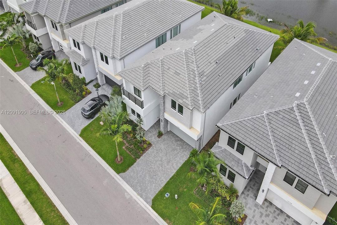 For Rent: $15,000 (5 beds, 7 baths, 4568 Square Feet)