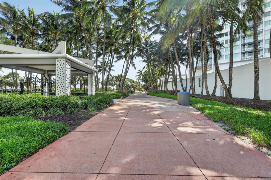 For Sale: $780,000 (2 beds, 2 baths, 1455 Square Feet)