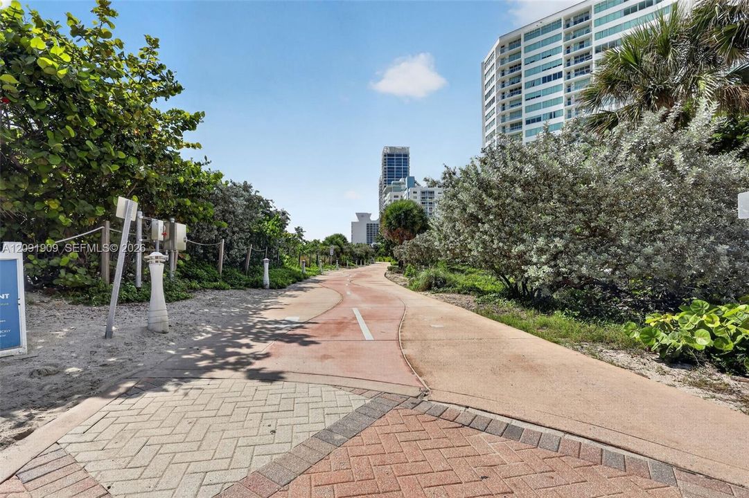 For Sale: $780,000 (2 beds, 2 baths, 1455 Square Feet)
