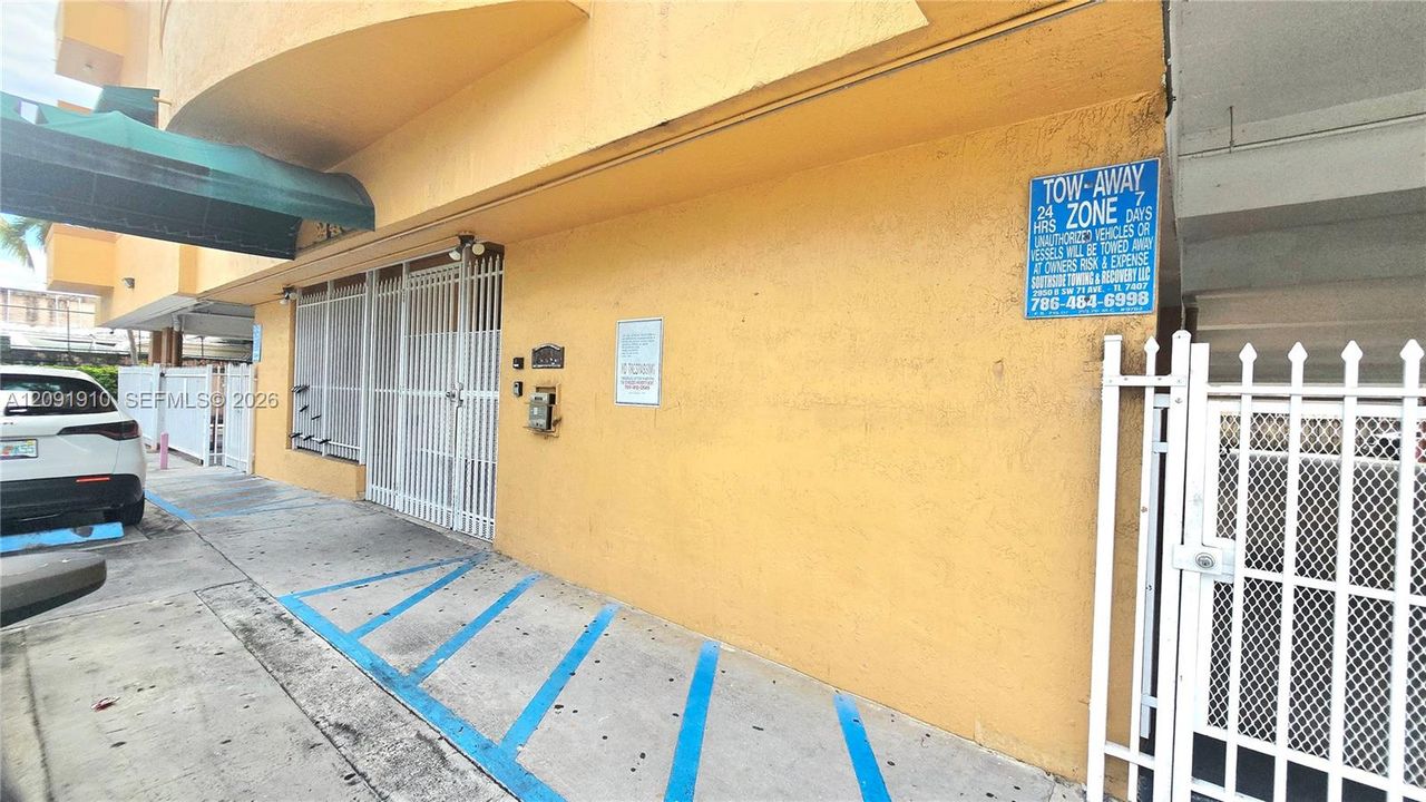 En Venta: $279,000 (2 camas, 1 baños, 731 Pies cuadrados)
