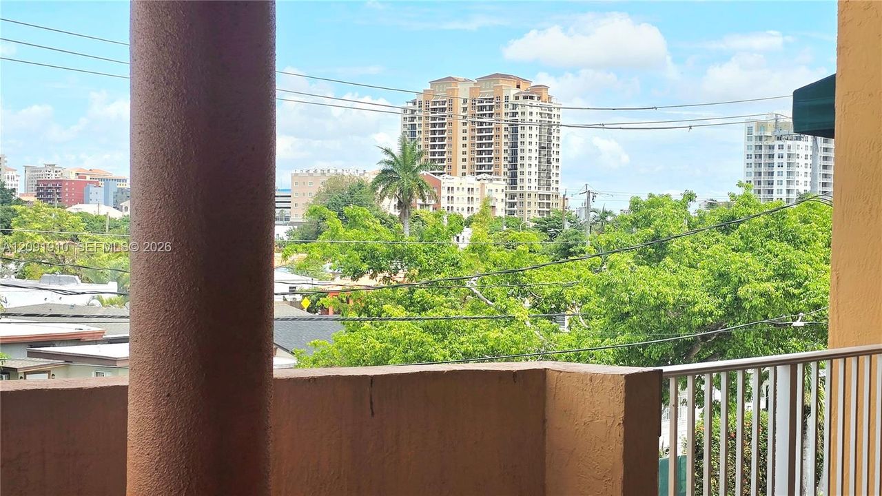 En Venta: $279,000 (2 camas, 1 baños, 731 Pies cuadrados)