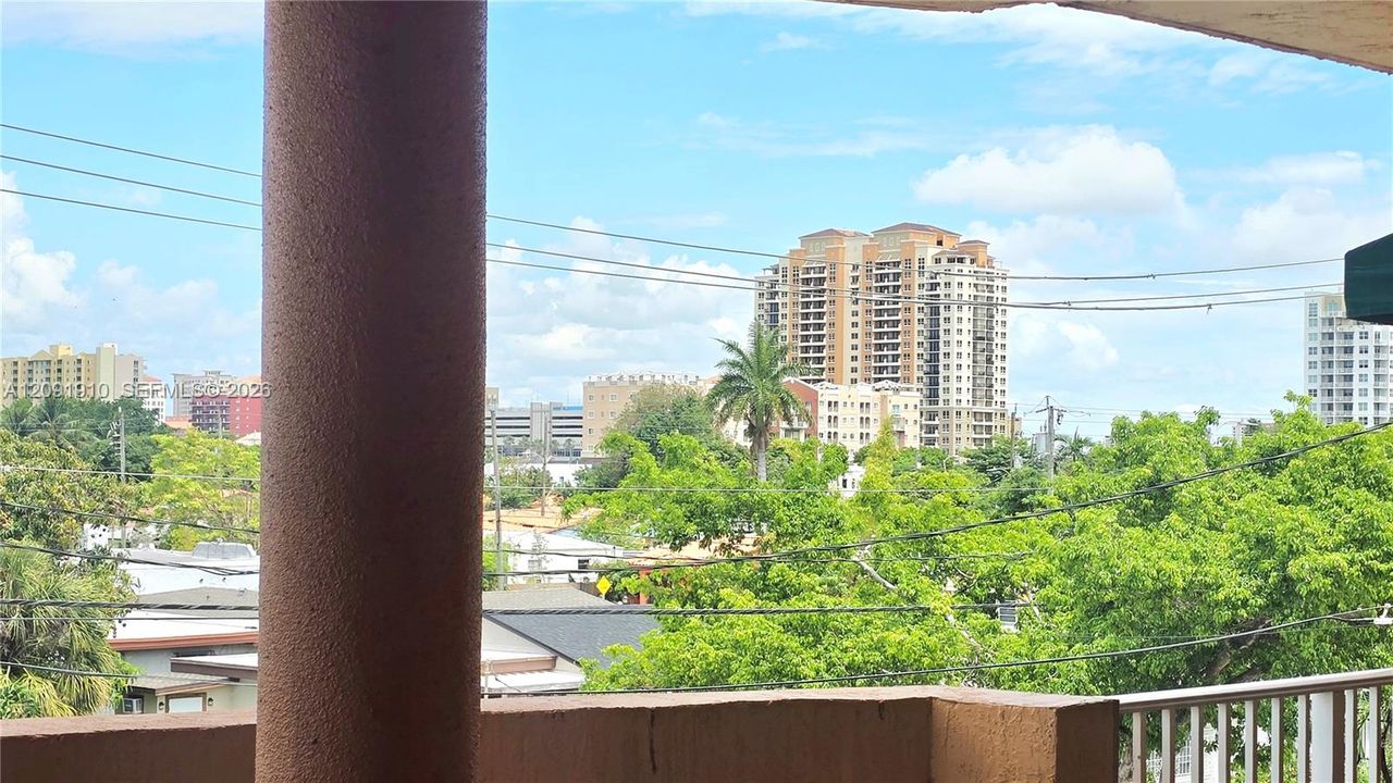 En Venta: $279,000 (2 camas, 1 baños, 731 Pies cuadrados)