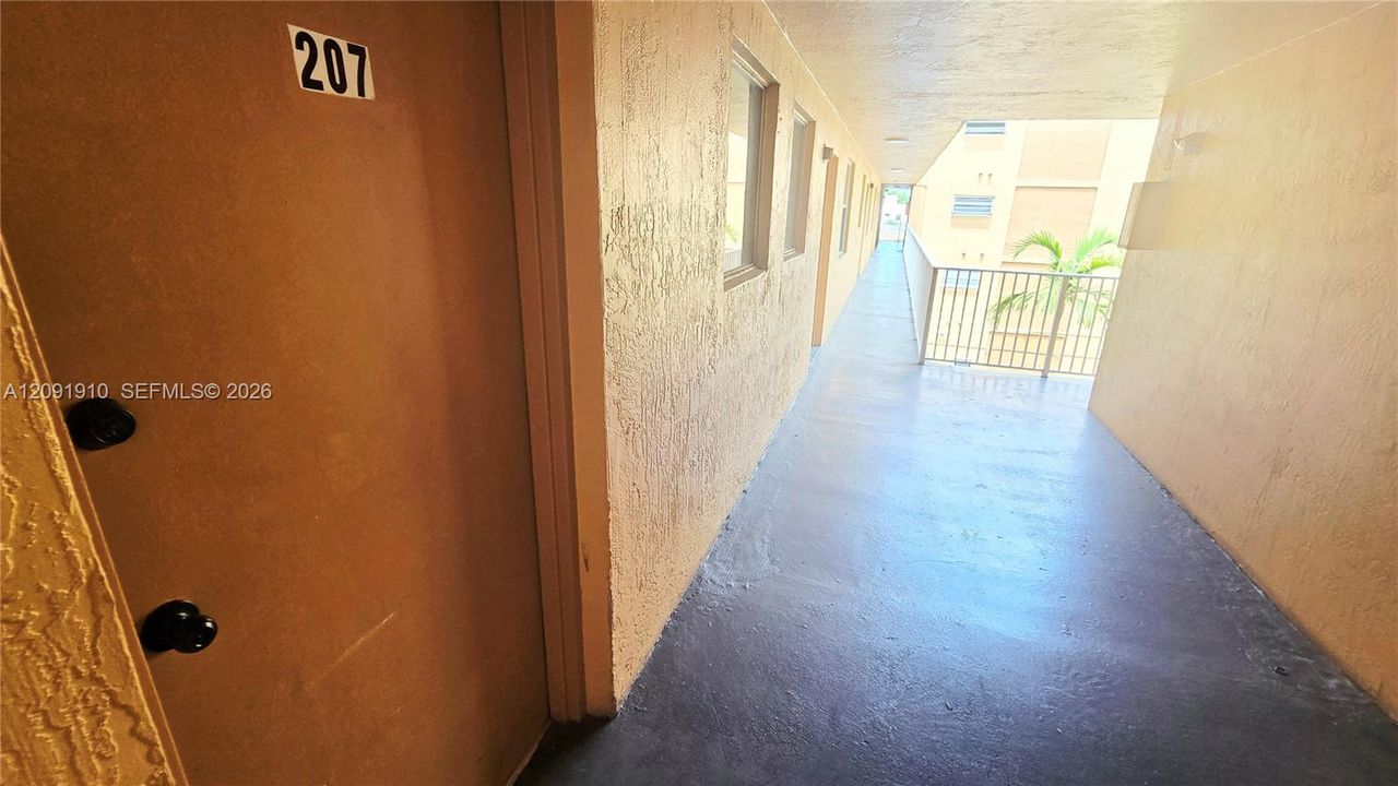En Venta: $279,000 (2 camas, 1 baños, 731 Pies cuadrados)