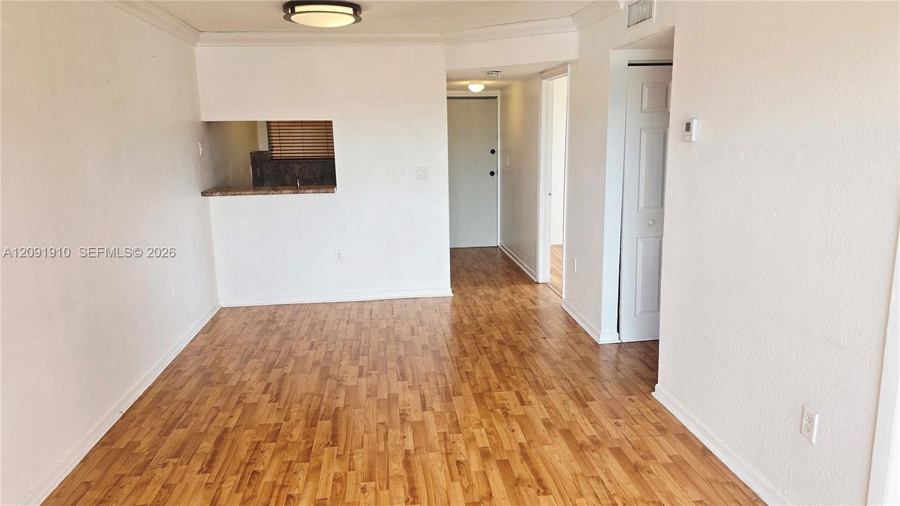 En Venta: $279,000 (2 camas, 1 baños, 731 Pies cuadrados)