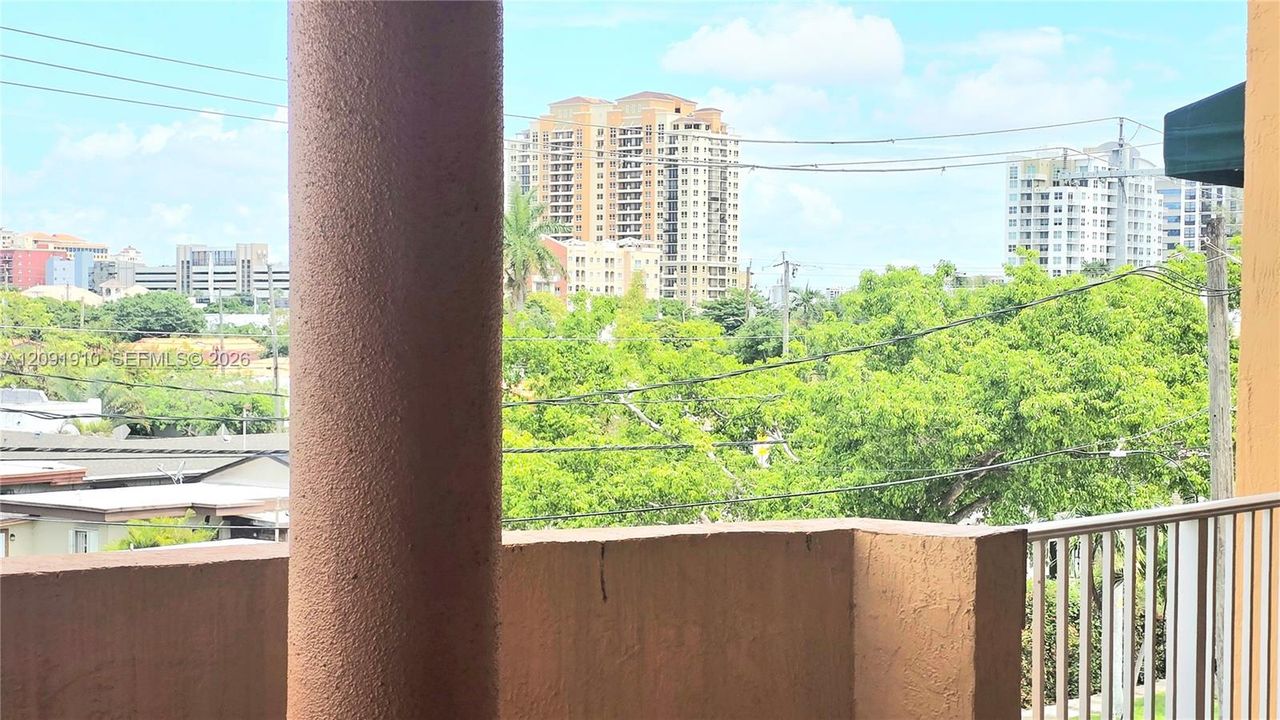 En Venta: $279,000 (2 camas, 1 baños, 731 Pies cuadrados)