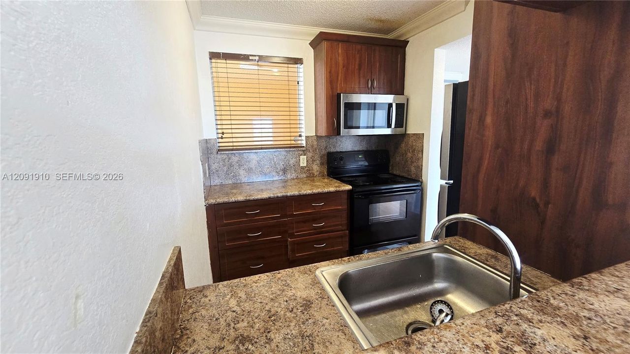 En Venta: $279,000 (2 camas, 1 baños, 731 Pies cuadrados)