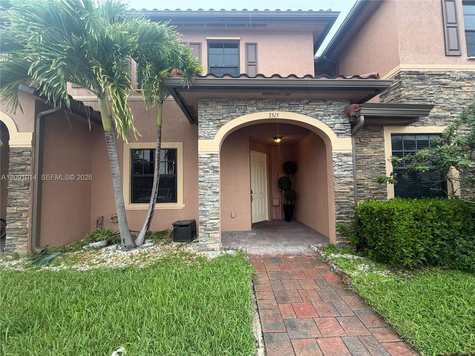 For Sale: $475,000 (3 beds, 2 baths, 1574 Square Feet)