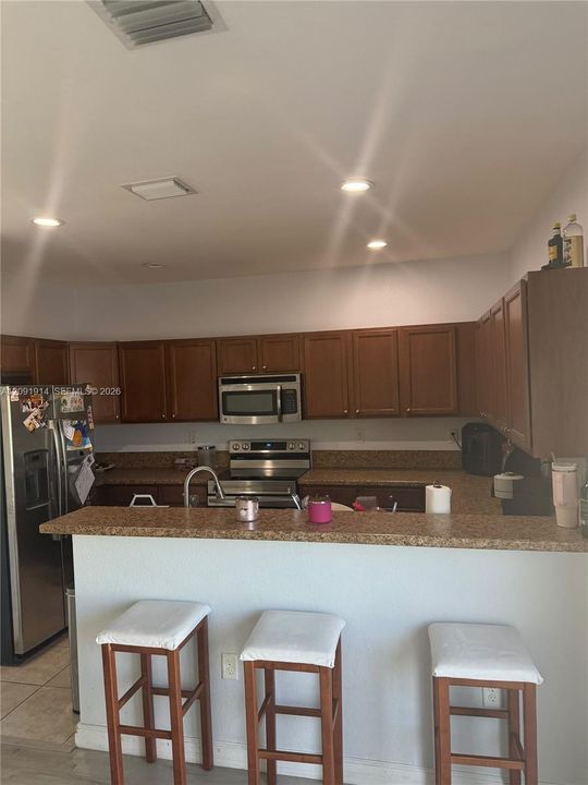 For Sale: $475,000 (3 beds, 2 baths, 1574 Square Feet)