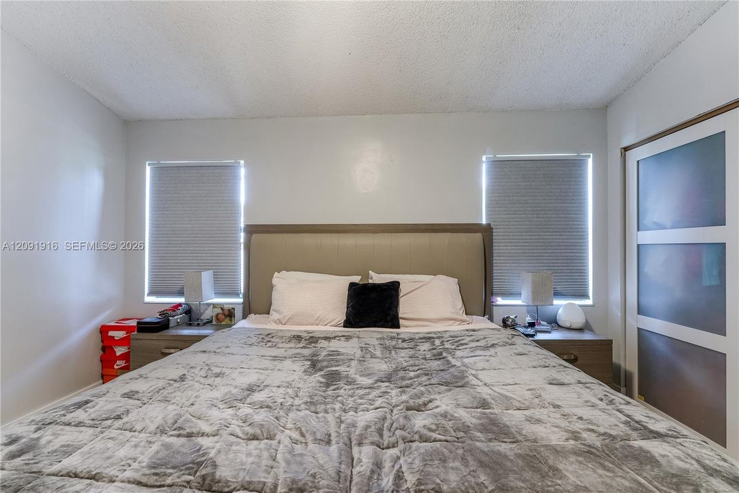 For Rent: $3,000 (2 beds, 2 baths, 1071 Square Feet)
