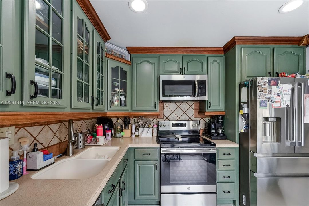 For Rent: $3,000 (2 beds, 2 baths, 1071 Square Feet)