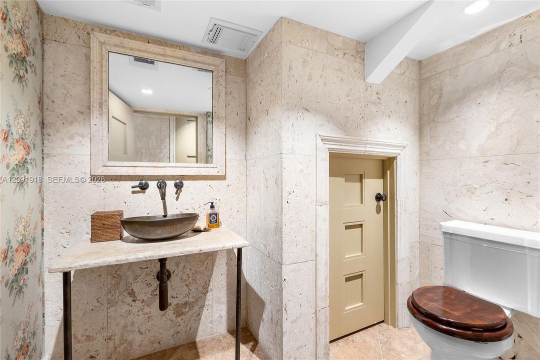 В аренду: $85,000 (5 спален, 6 ванн, 6268 Квадратных фут)