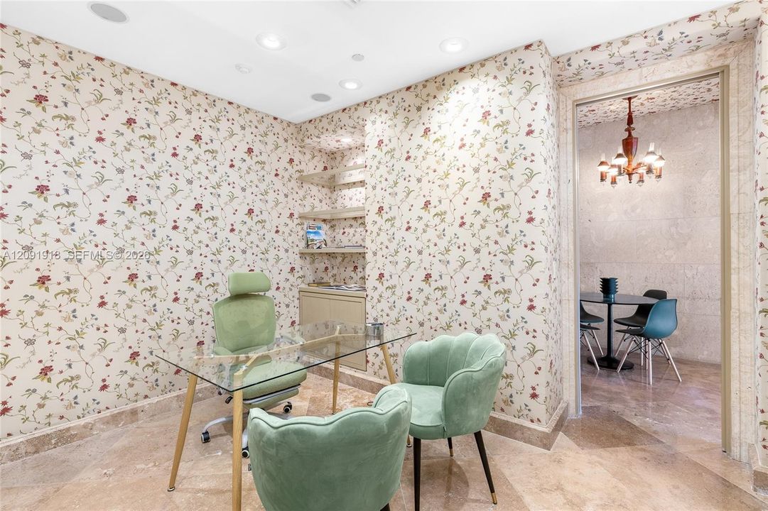 В аренду: $85,000 (5 спален, 6 ванн, 6268 Квадратных фут)