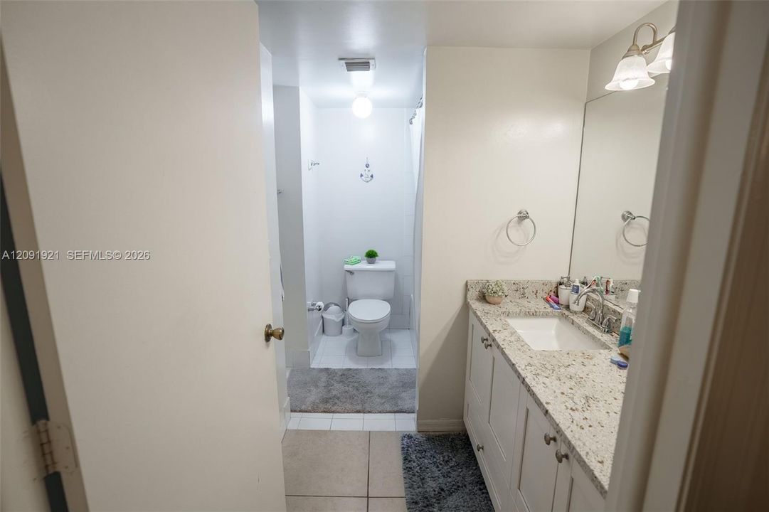 В аренду: $2,350 (2 спален, 2 ванн, 900 Квадратных фут)