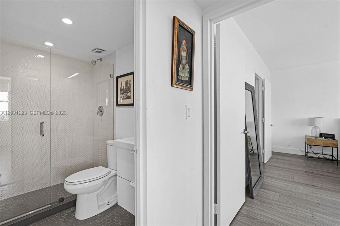 En Venta: $368,000 (2 camas, 2 baños, 1304 Pies cuadrados)