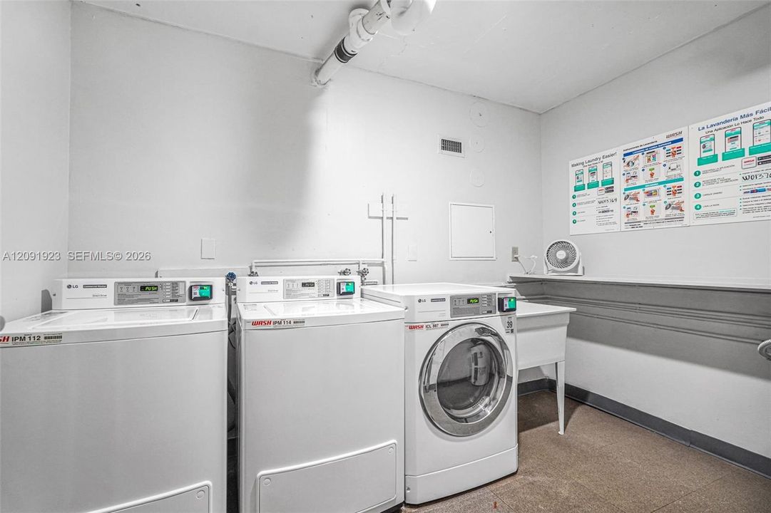 En Venta: $368,000 (2 camas, 2 baños, 1304 Pies cuadrados)