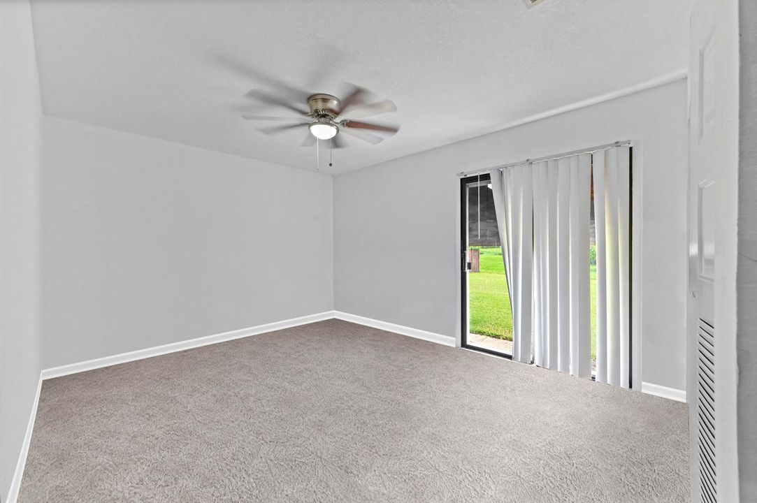14 Bedroom 01