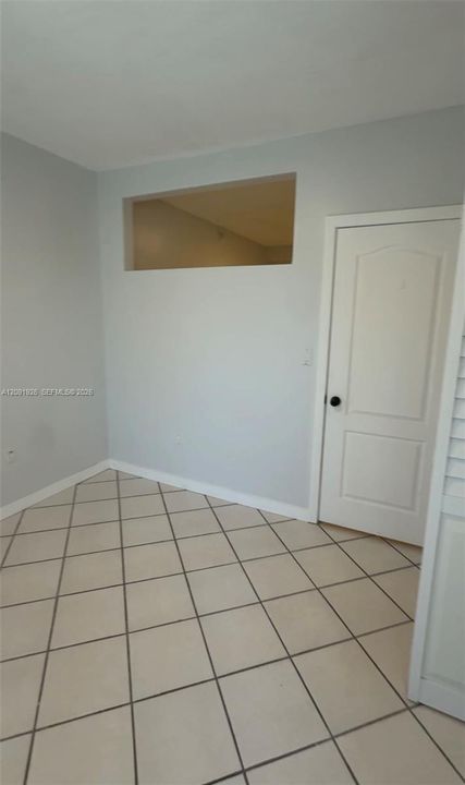 For Sale: $299,000 (1 beds, 1 baths, 362 Square Feet)