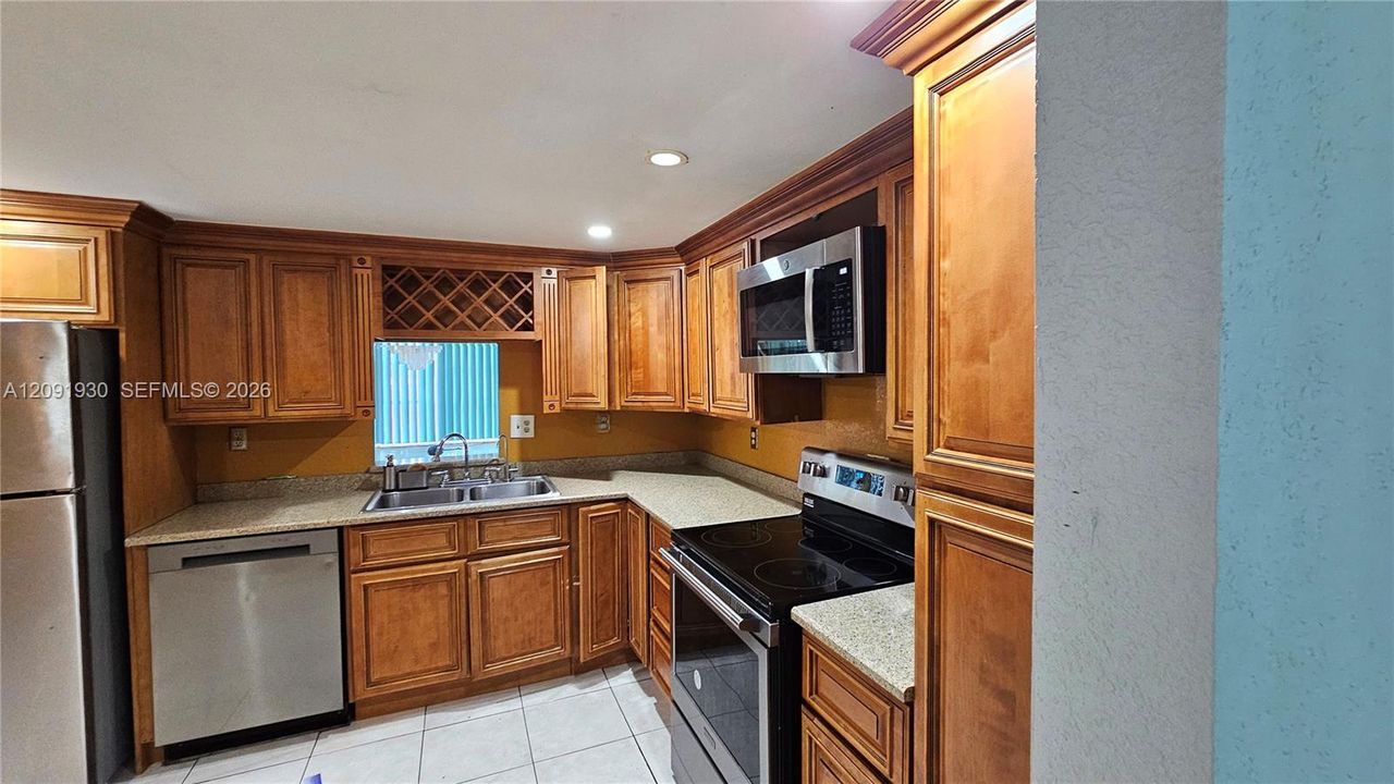 KITCHEN