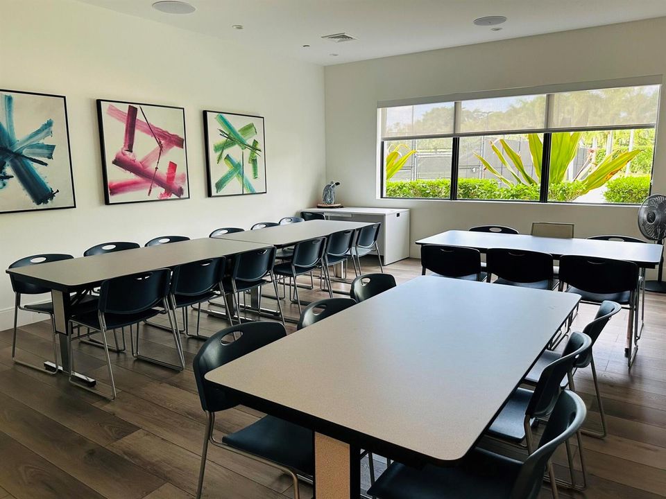 Avalon Clubhouse-craft room