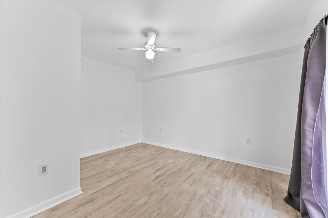 07 Bedroom 01