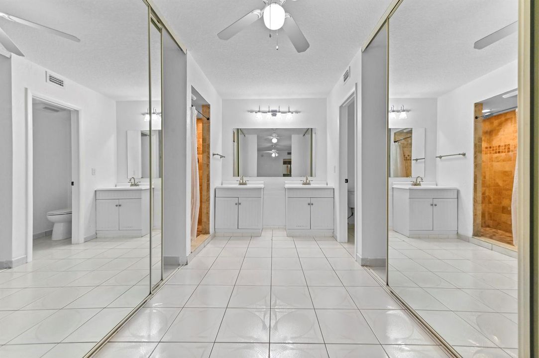 20 Bathroom 01