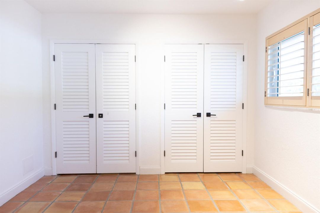 139 Sunrise Ave., 107