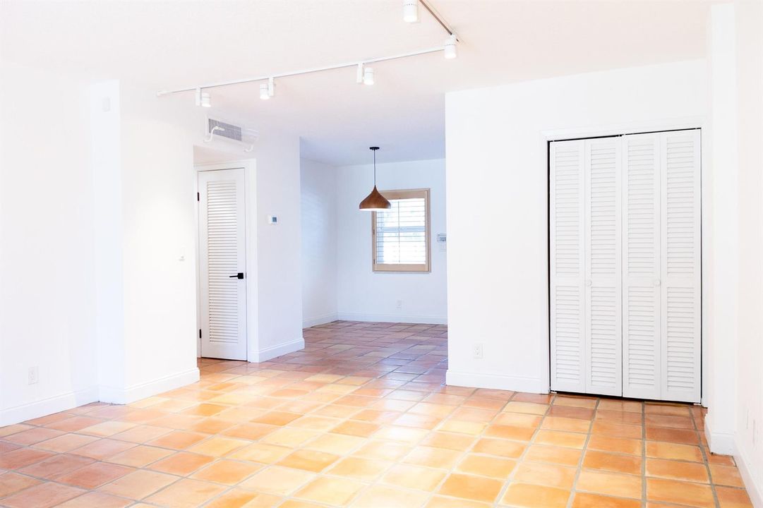 139 Sunrise Ave., 107
