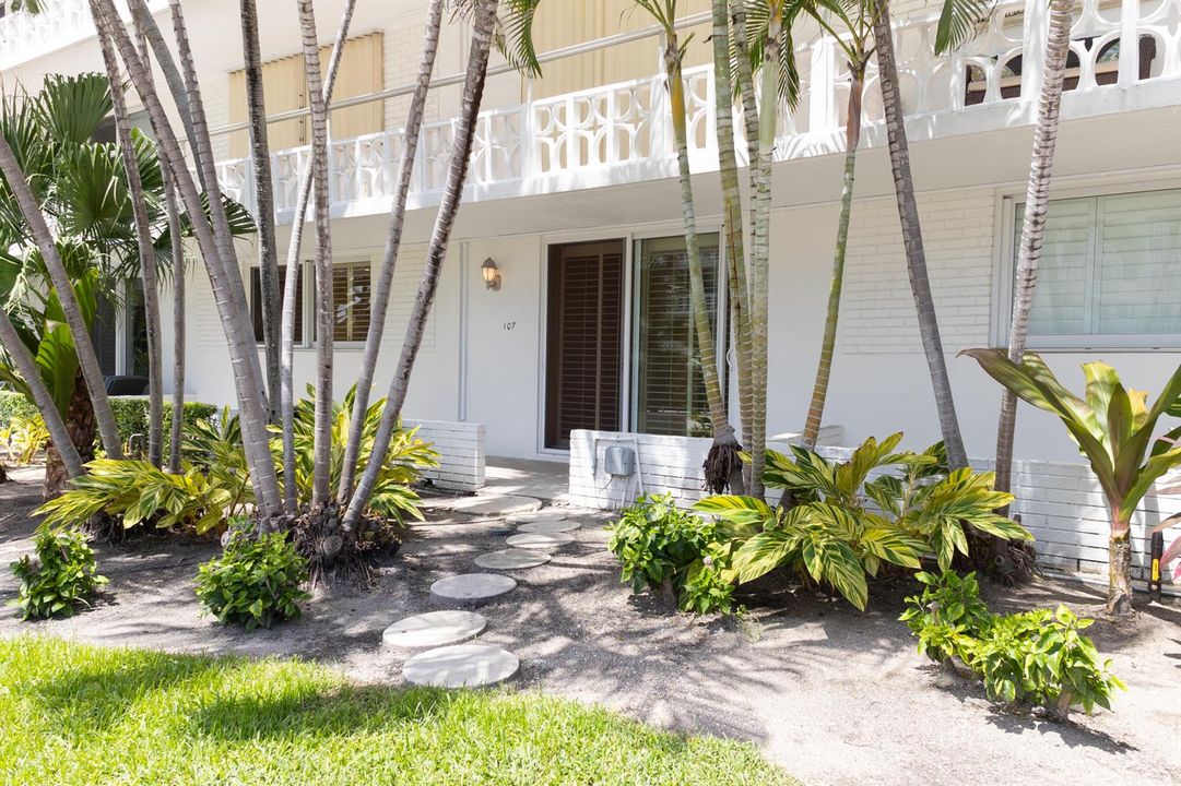 139 Sunrise Ave., 107