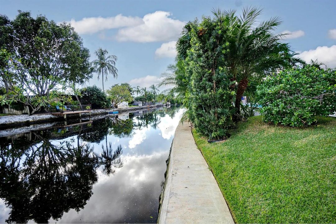 Canal House 44