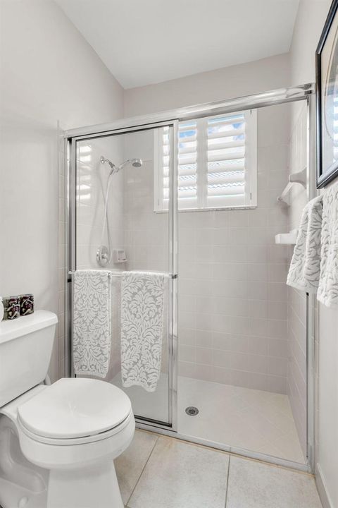 Bathroom2