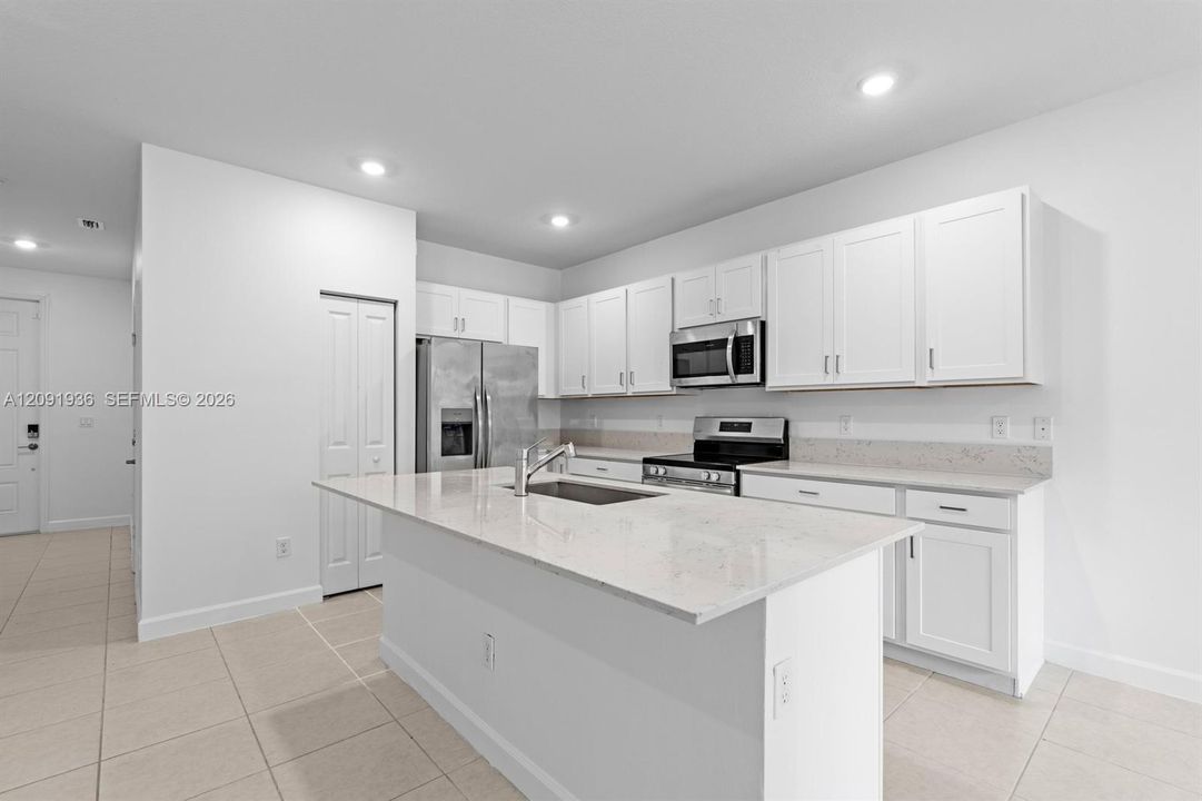 For Rent: $3,100 (3 beds, 2 baths, 1628 Square Feet)