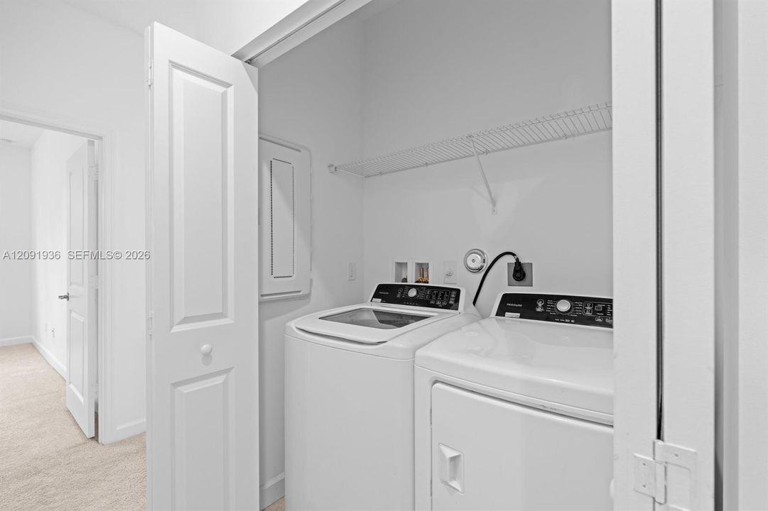For Rent: $3,100 (3 beds, 2 baths, 1628 Square Feet)